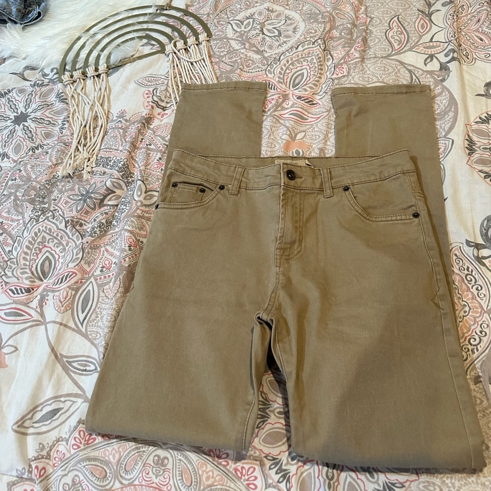 Lucky Jeans Uniform